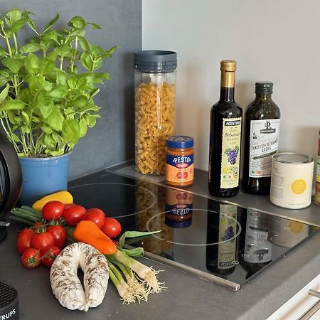 Stilvolles Und Modernes Appartement Mit Sonnigem Balkon In Flughafen- Und Messenaehe 31 라인펠덴에흐터딘겐 외부 사진